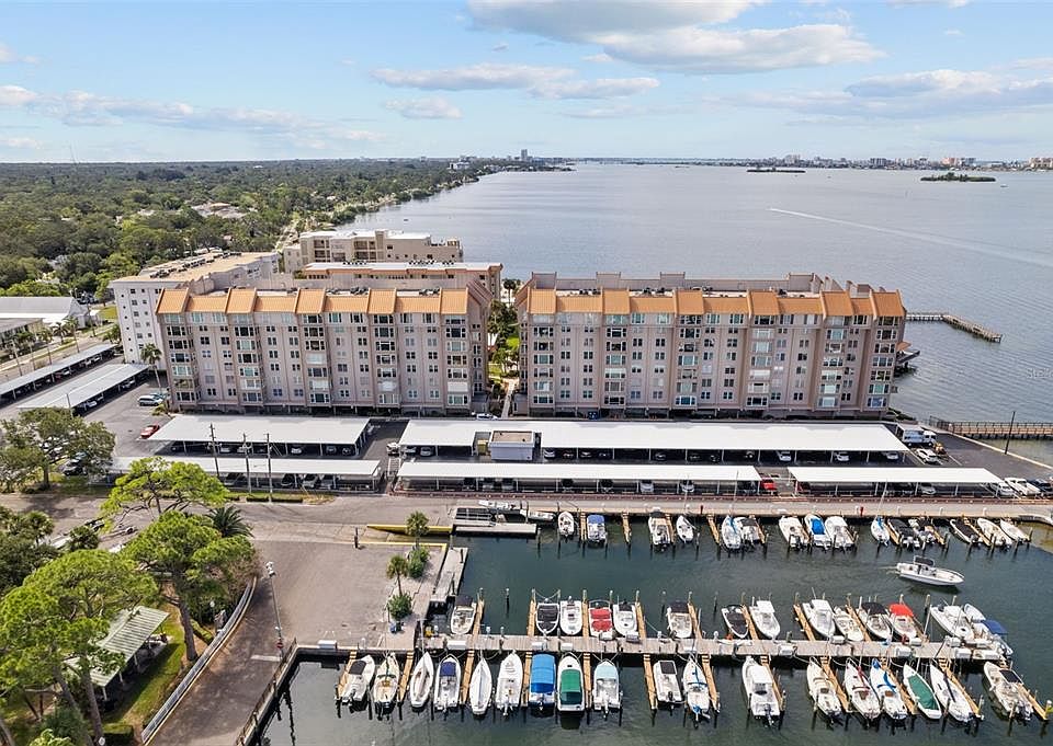1st image of 632 Edgewater Dr Unit 632