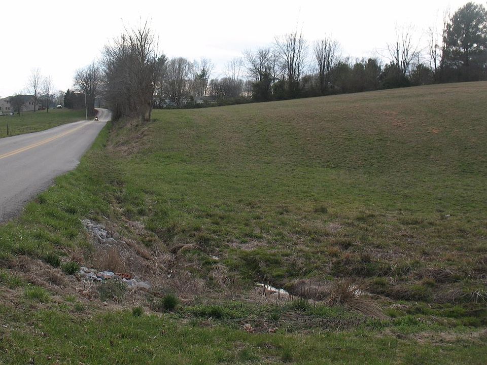 2nd image of 9999 Old Salem Rd #1