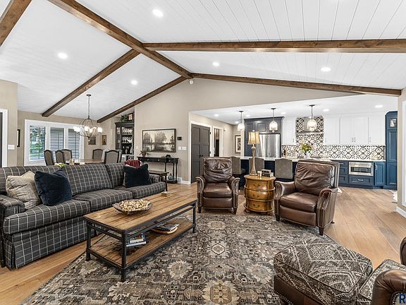 5th image of 5216 S Sweetbriar Ct