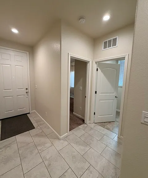 742 Marybelle Dr — Photo 4