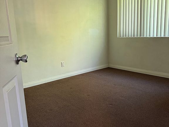 3rd image of 13501 Penn St #D