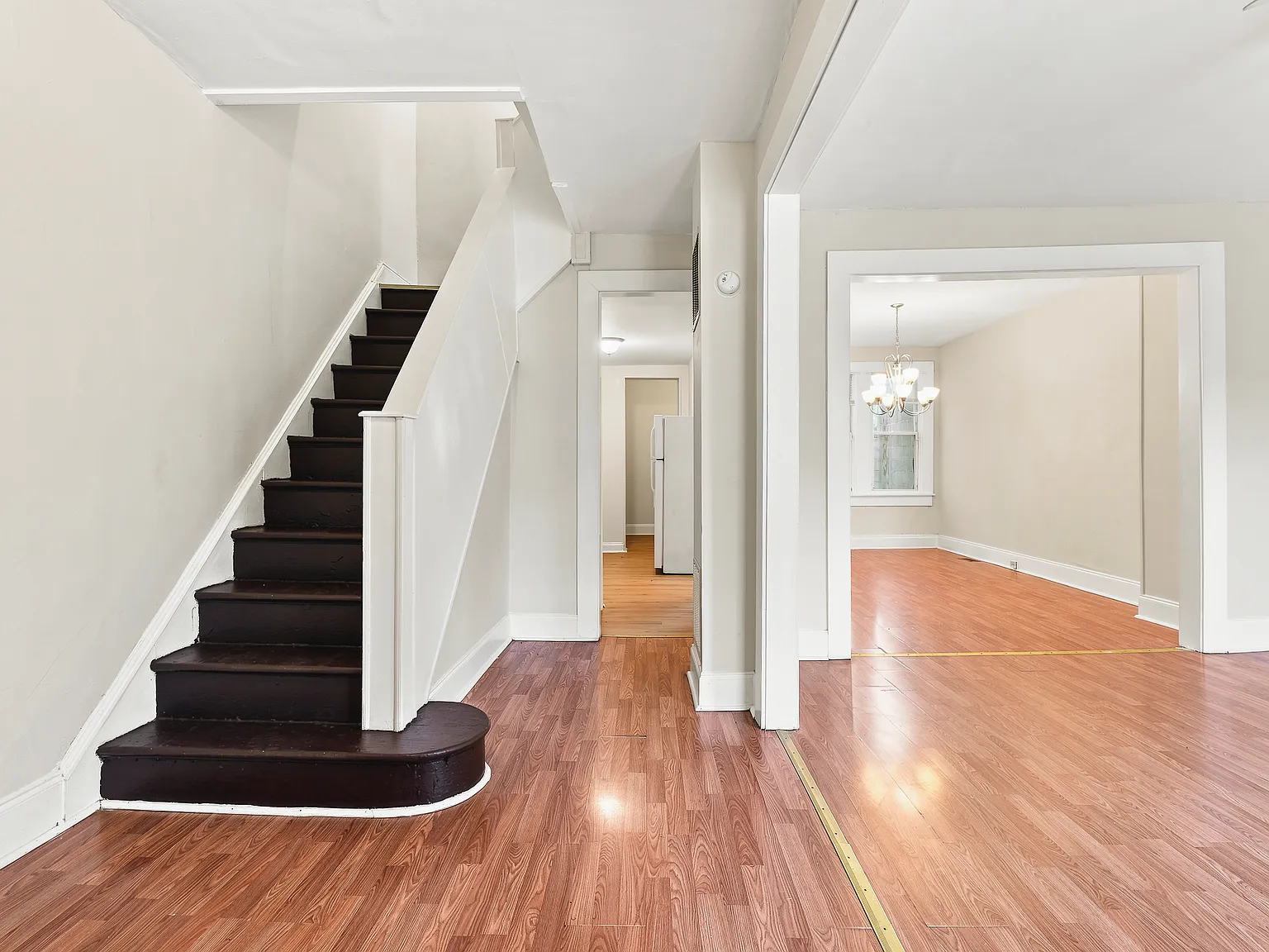 730 Linnard — Photo 3