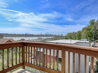 170 Undercliff Ave, Edgewater, NJ 07020