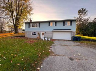 80 W Cobble Hill Rd, Barre, VT 05641