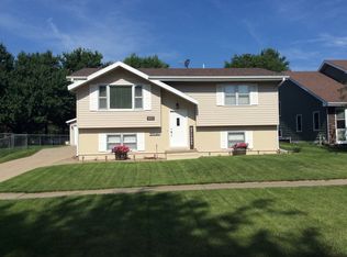 523 E 23rd St N, Newton, IA 50208