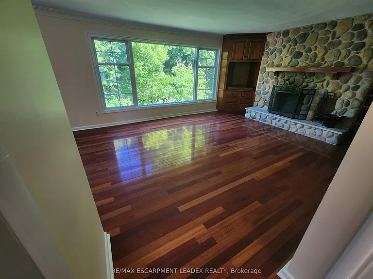 15 Saint Anns Ct — Photo 8