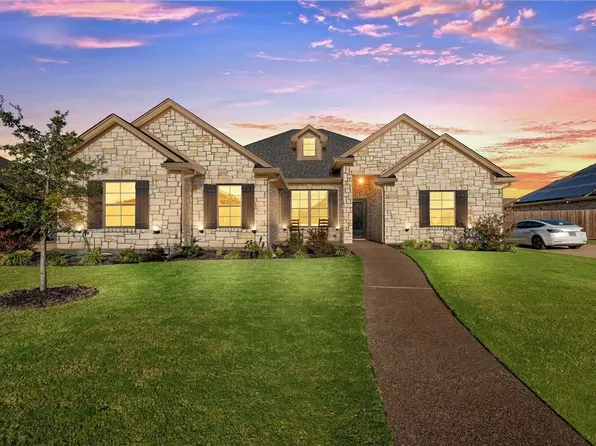 409 Sagebrush Ln, McGregor, TX 76657