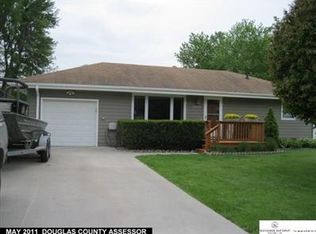 3913 King St, Omaha, NE 68112