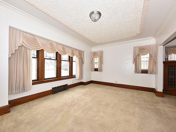 3rd image of 4059 N 24th St
