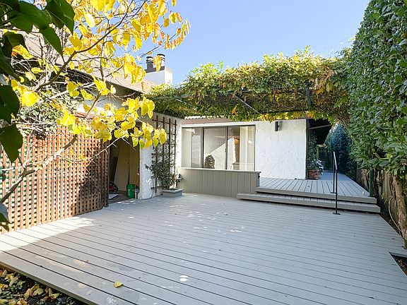 2nd image of 380 Las Casitas Ct