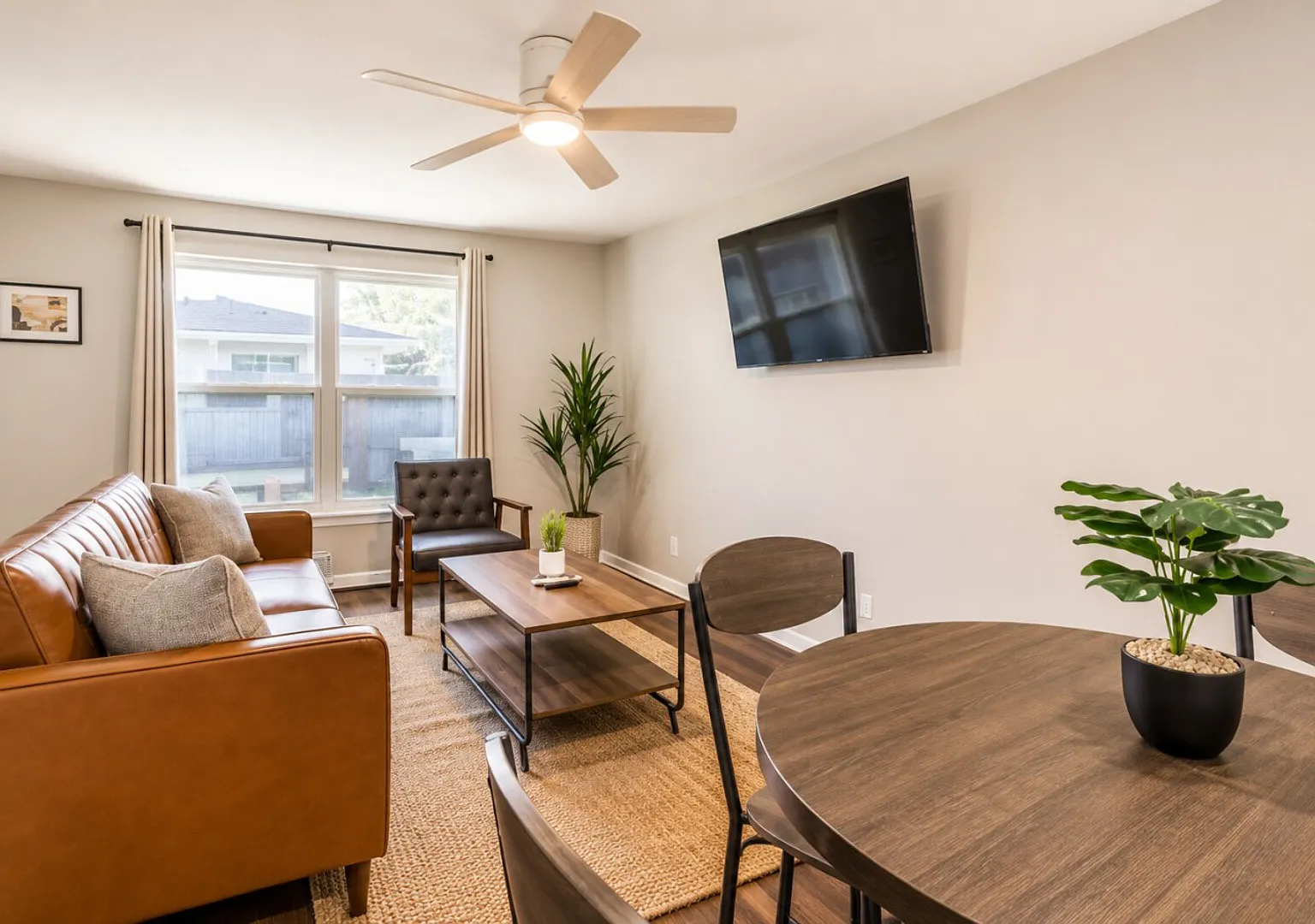 (1) July Summer Special | 10% Off 1BR Near Rice — Photo 2