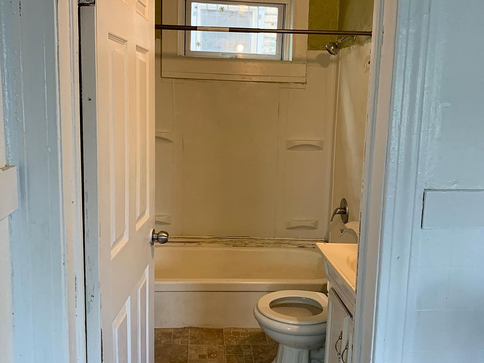 1st image of 268 Moselle St
