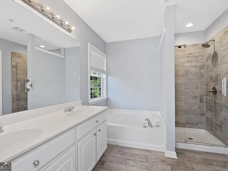 4674 Creekside Villas Way SE — Photo 16