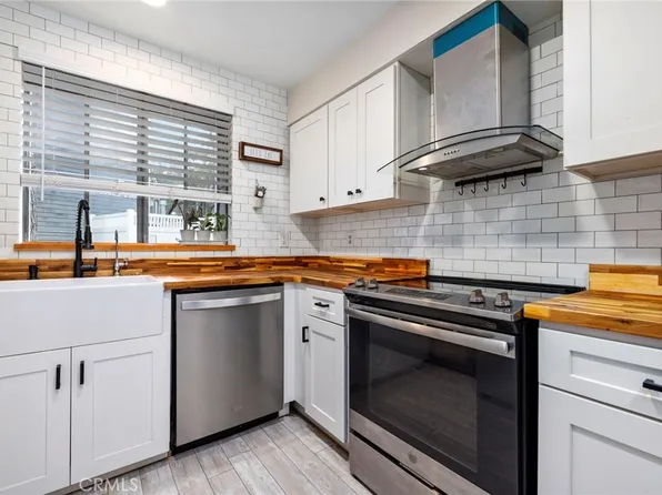 25339 Pine Creek Ln, Wilmington, CA 90744