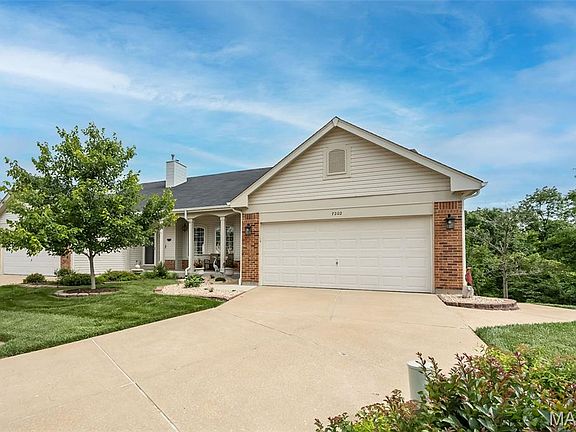 3rd image of 7202 Geneva Manor Ct