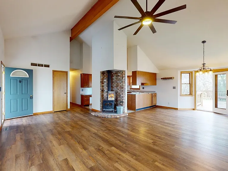 64330 Lincoln Hwy — Photo 2