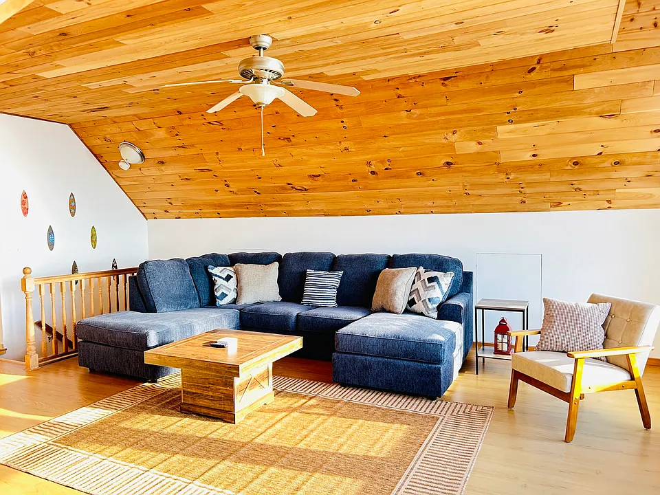 1401 Park Ave #2