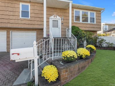 282 N Oak Street, Massapequa, NY, 11758