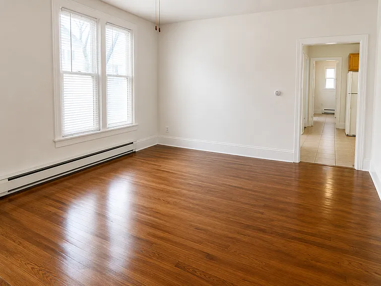 206 W Washington St — Photo 4