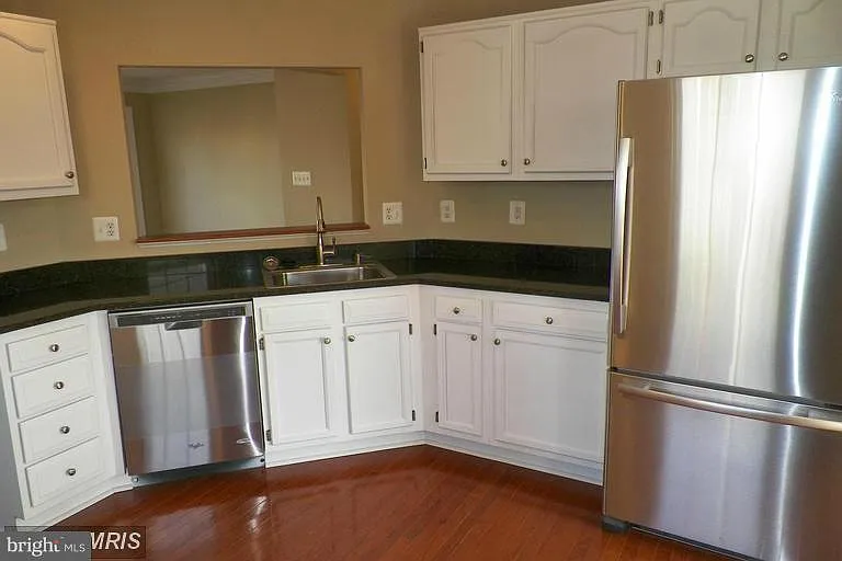 434 Lilac Ter NE — Photo 9