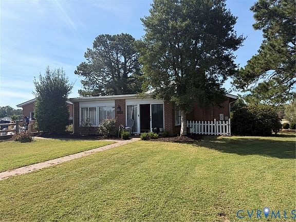 5th image of 4702 Cedar Ln