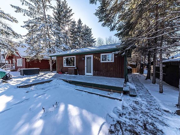 4th image of 1823 Cove Cres