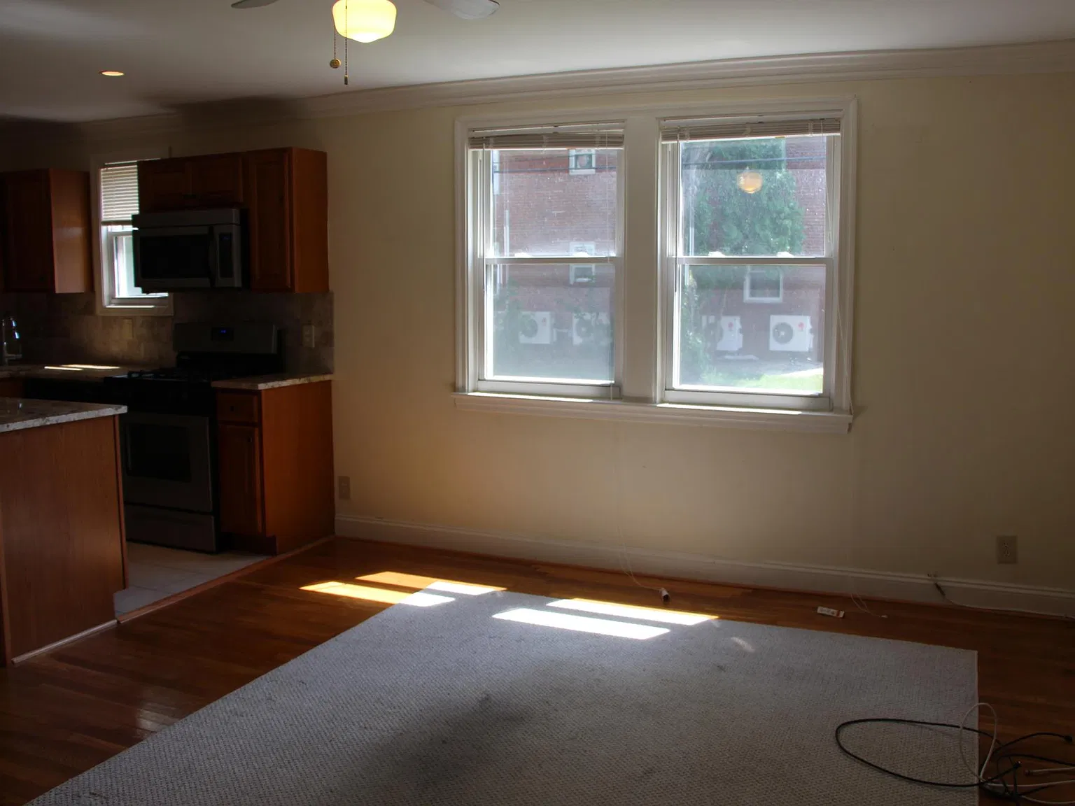 1 bed, 750 sqft, $2,000 — Photo 4