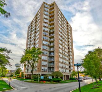 3925 Triumvera Dr APT 2D, Glenview, IL, 60025