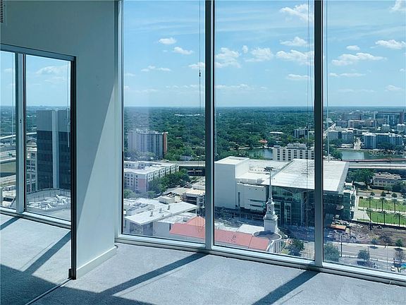 3rd image of 155 Court Ave #2401