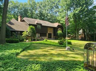 107 Woodside Dr, Michigan City, IN