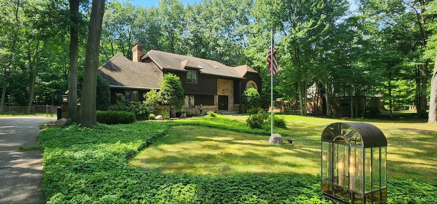 107 Woodside Dr photo 1