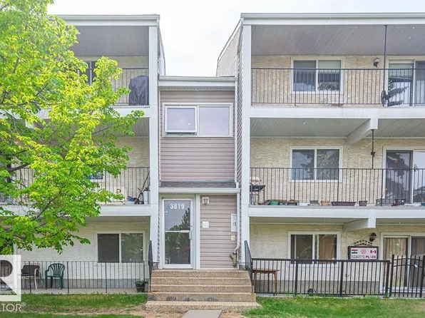 3819 76th St NW #6, Edmonton, AB T6K 2P9