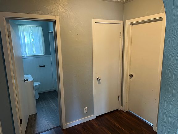 4th image of 475 Kentucky Ave