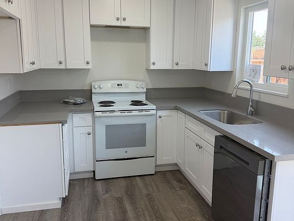 4th image of 961 Wakefield Rd