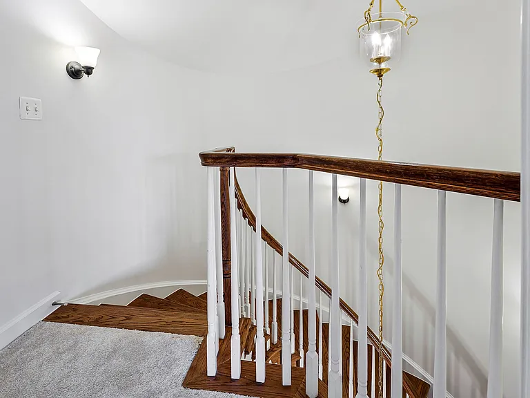 7720 Spoleto Ln — Photo 24