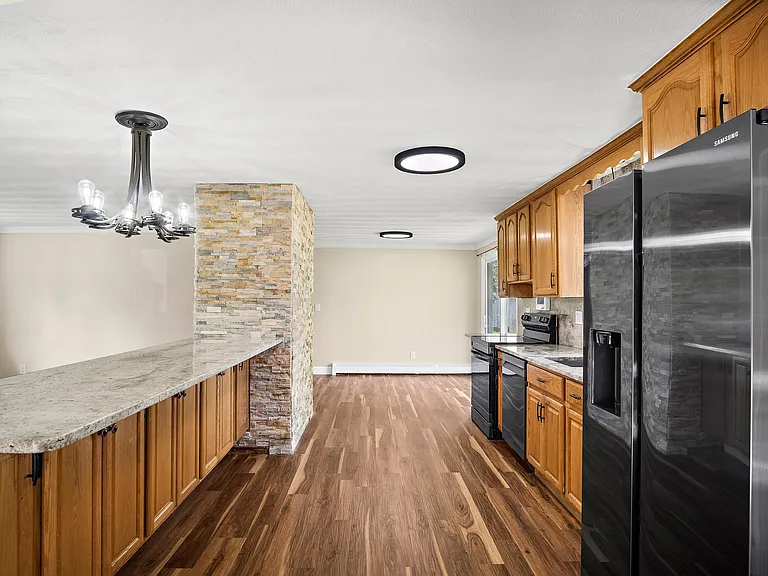 8 Carver Rd — Photo 17