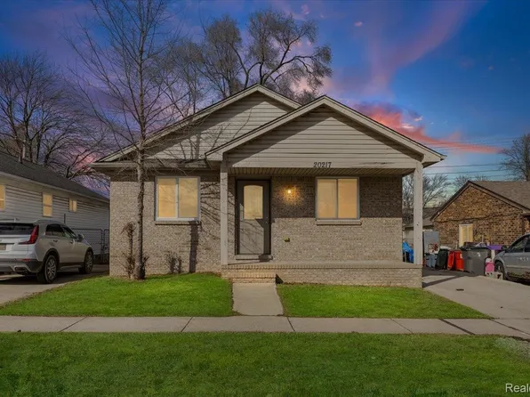 20217 E Forteen Mile Rd, Clinton Township, MI 48035