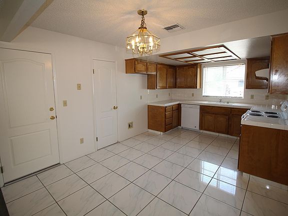 2nd image of 2172 E Pryor Dr