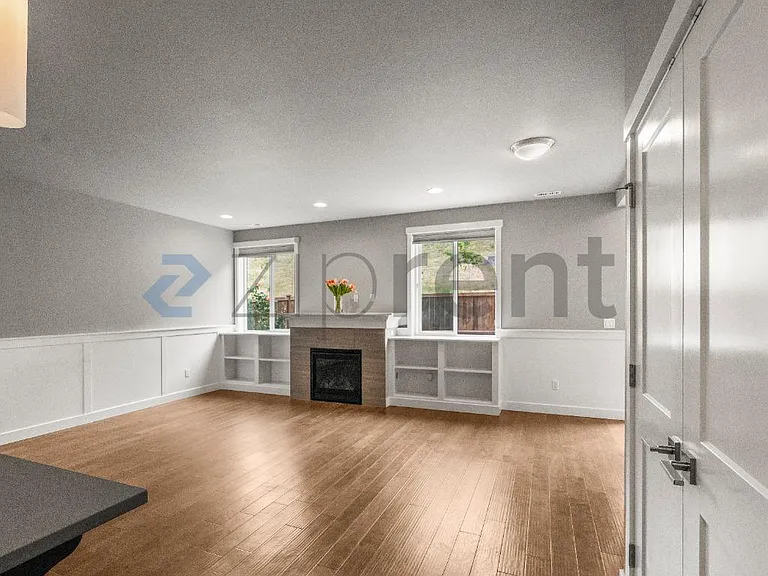 3356 Amak Ln — Photo 5