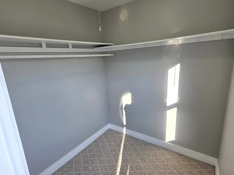 519 Manville Rd — Photo 9