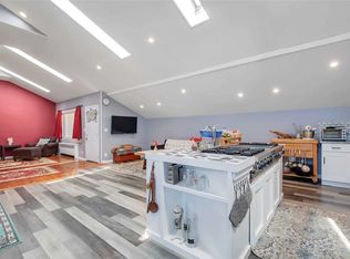 2291 Pine St, Seaford, NY 11783