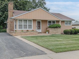 2310 Dodge Ave, Waukegan, IL 60085