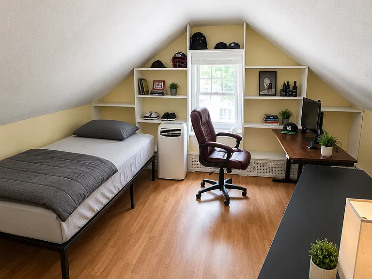 2nd floor bedroom