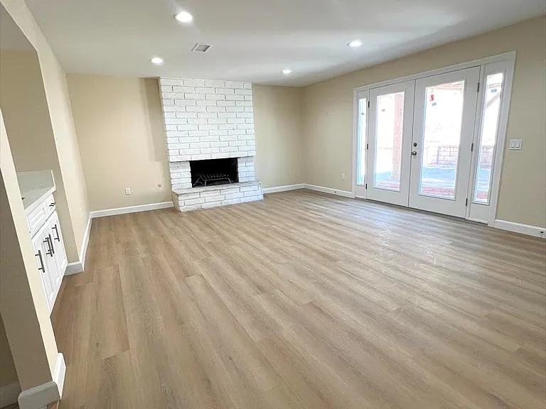 2283 Base Line Rd — Photo 9