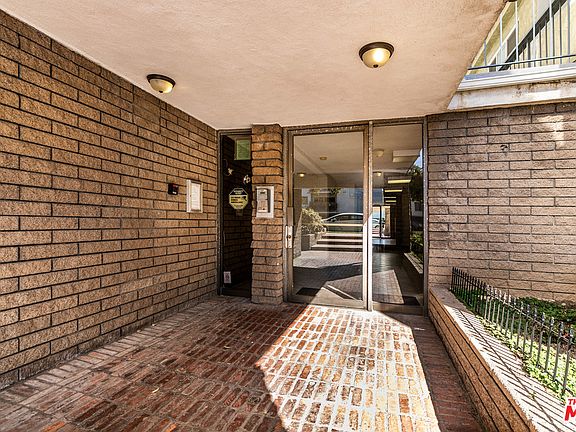 2nd image of 1127 10th St APT 102