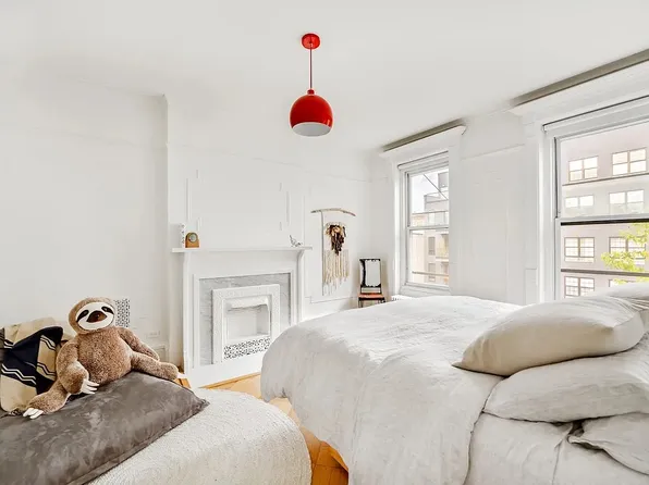 611 Macon Street image 8 of 13