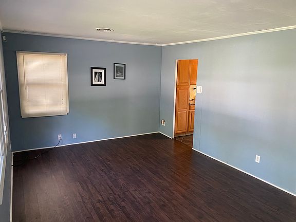 4th image of 7061 Franklin St