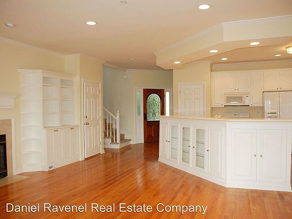 5th image of 31 Morgans Cove Dr