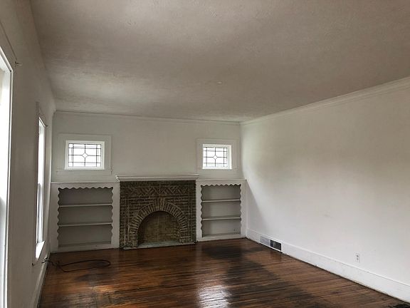 5th image of 495 Webster Ave