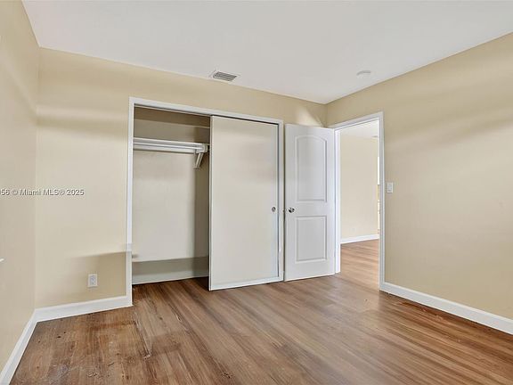 5th image of 390 NE 51st Ct